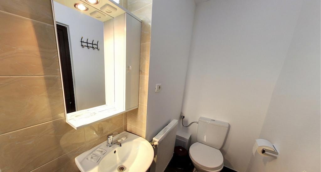 La Storia Guest House Pitesti Room photo