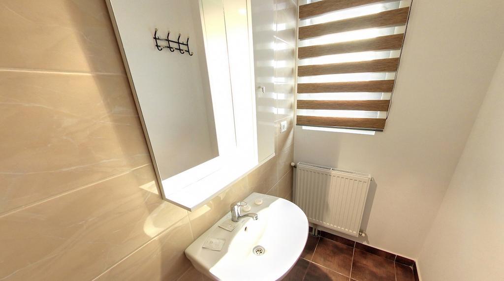 La Storia Guest House Pitesti Room photo